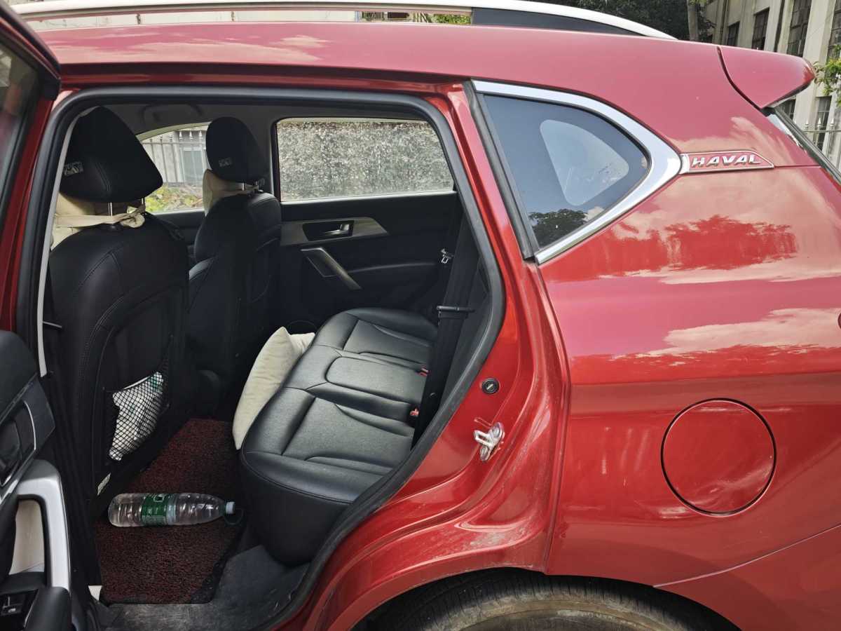 Haval H2 2015 #7 Haval H2 2015 car image #7