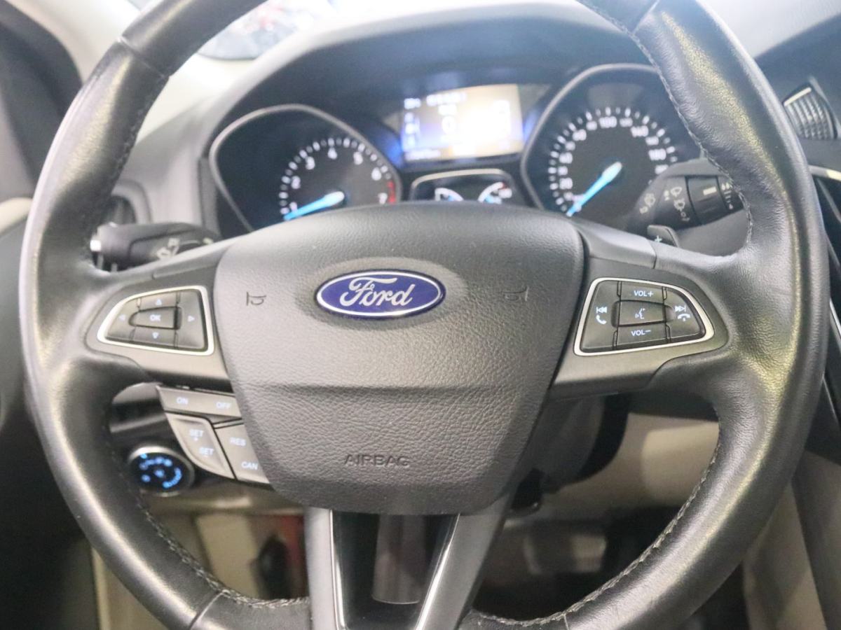 Ford Focus (Imported) 2017 #7 Ford Focus (Imported) 2017 car image #7