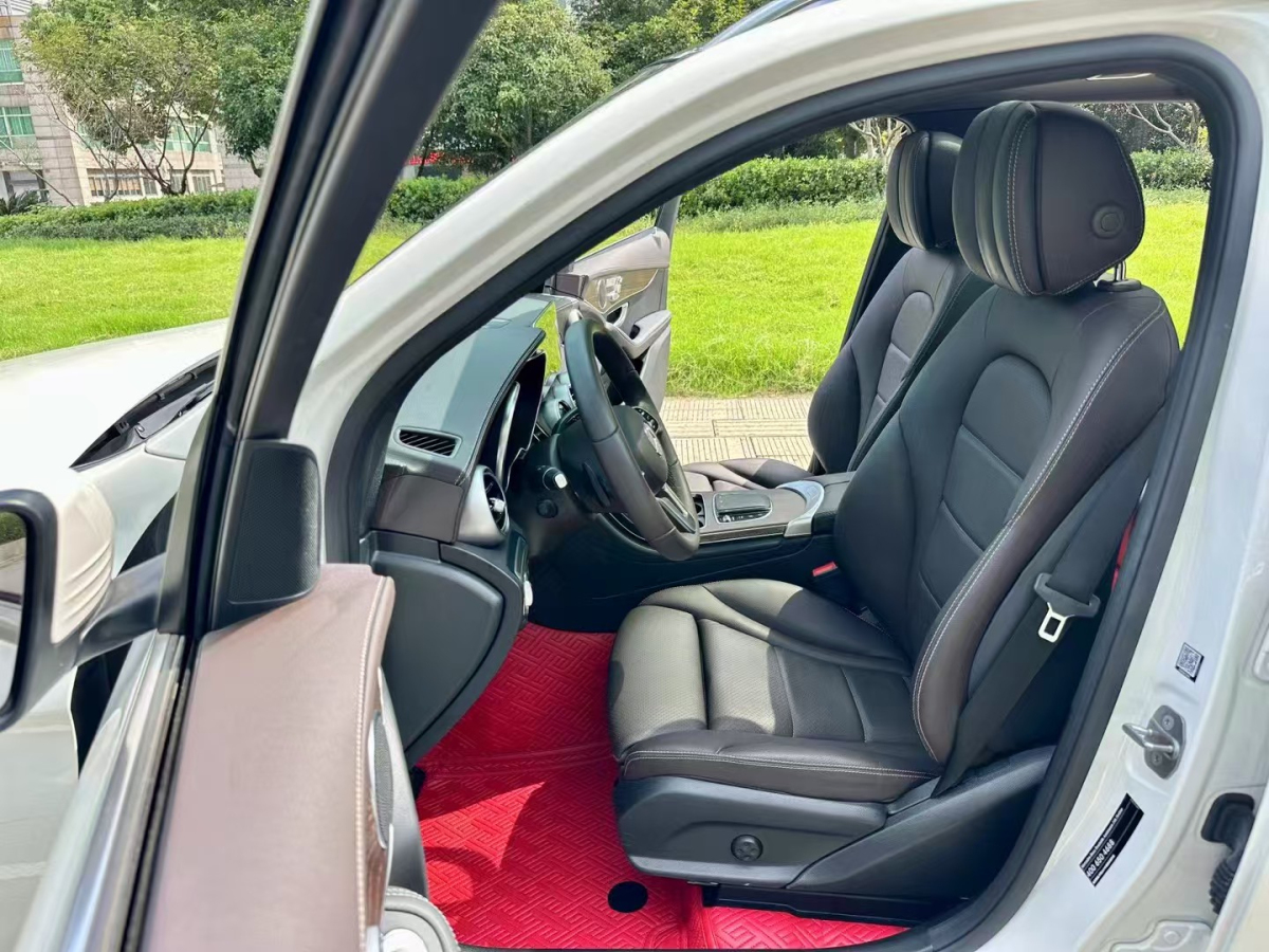 Mercedes-Benz GLC Class 2023 #7 Mercedes-Benz GLC Class 2023 immagine di auto #7