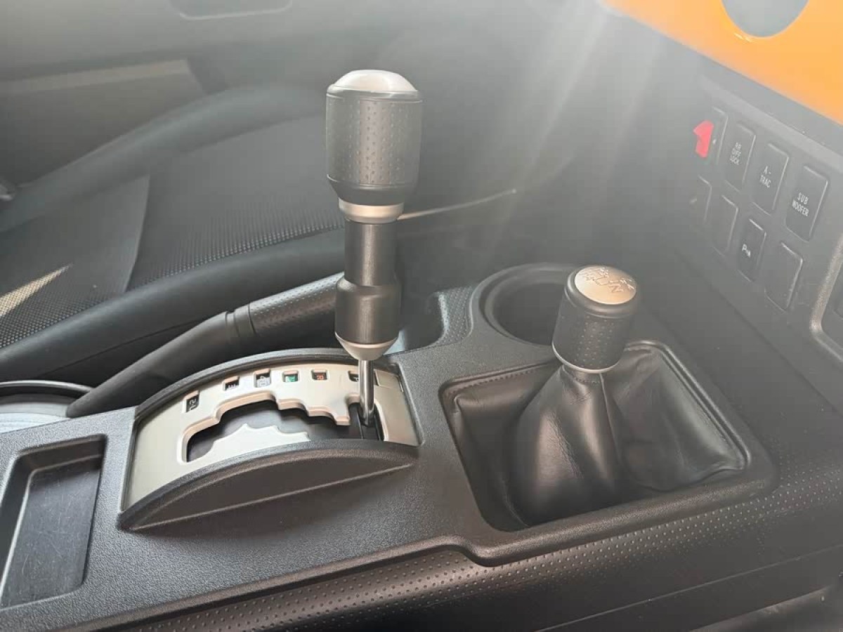 Toyota FJ Cruiser 2009 car image #7