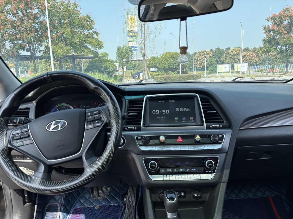 Hyundai Sonata PHEV 2021 изображение автомобиля #7