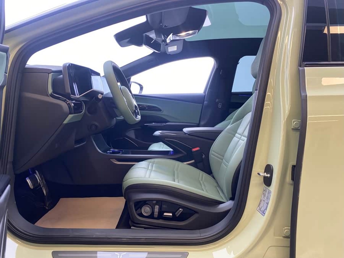 HongQi EH7 2024 #7 HongQi EH7 2024 car image #7