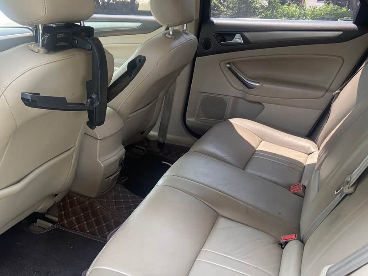 Ford Zhisheng 2012 #7 Ford Zhisheng 2012 car image #7