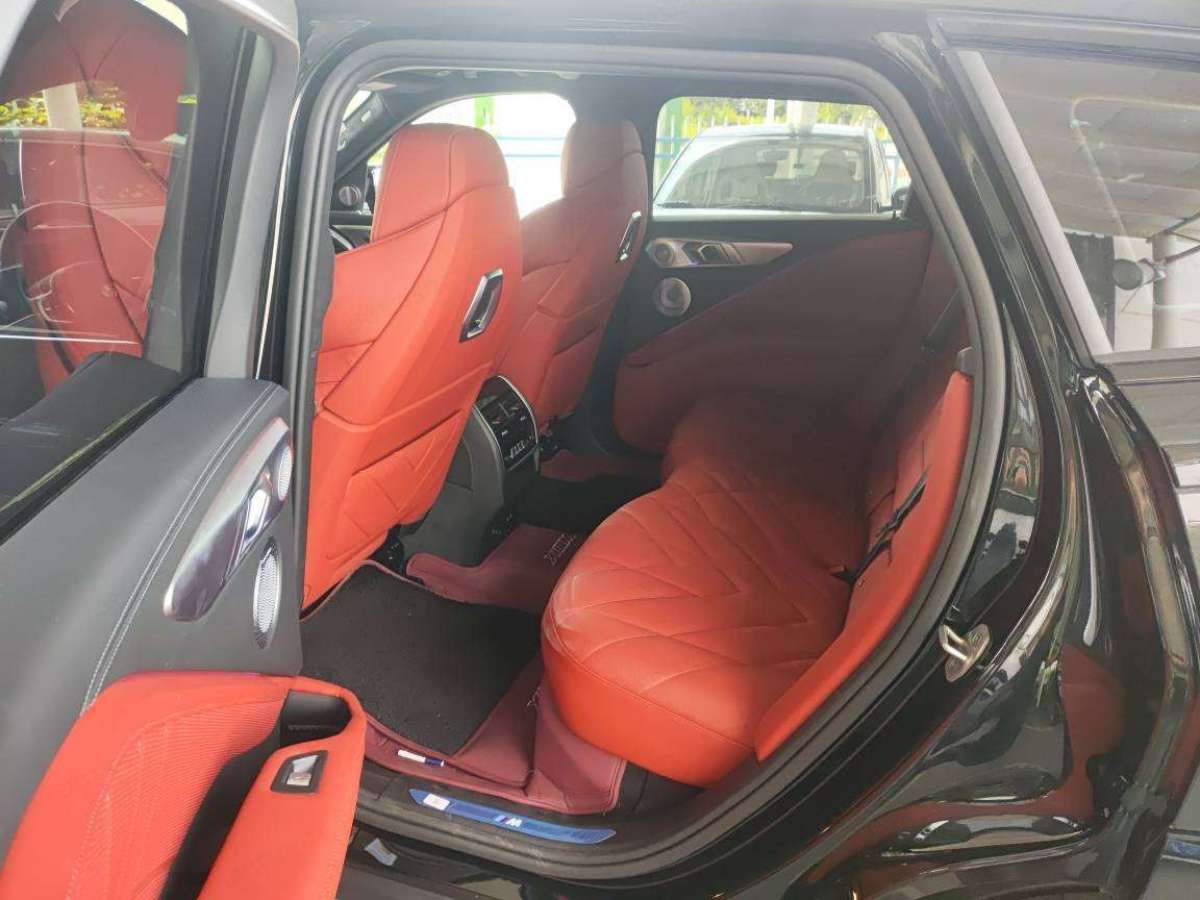 BMW XM 2024 car image #7