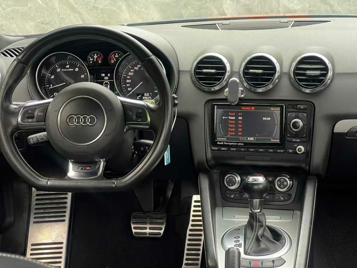 Audi TTS 2014 car image #7