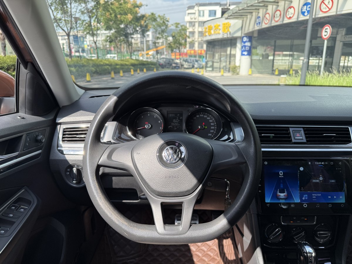 Volkswagen C-Trek 2017 immagine di auto #7