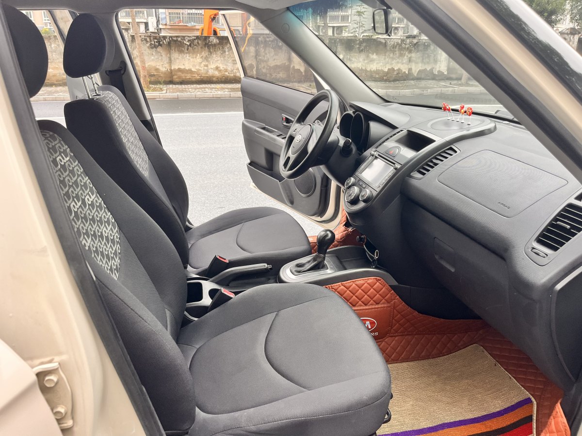 起亚 秀尔 2013 汽车图片 #7