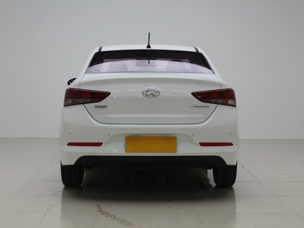 Hyundai Verna 2017 car image #7
