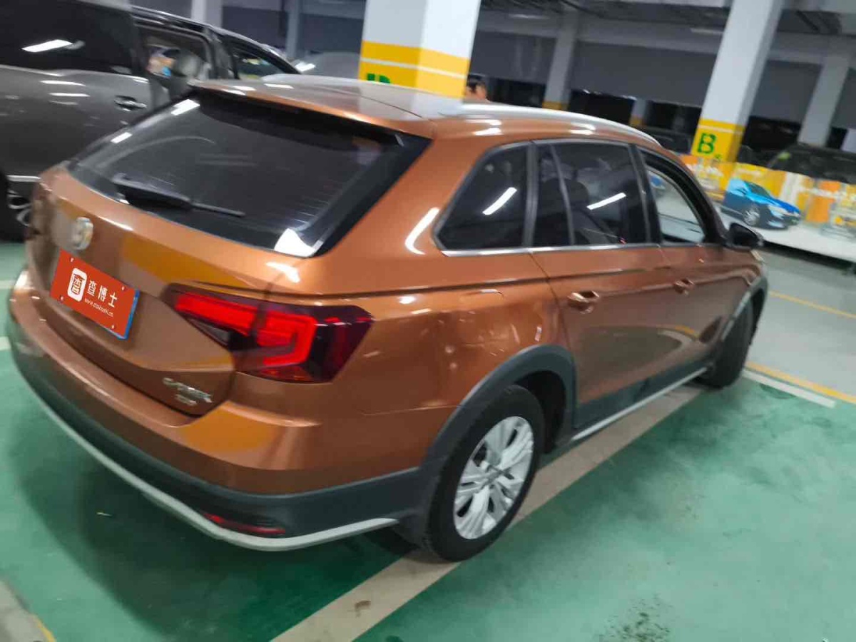 Volkswagen C-Trek 2018 immagine di auto #7