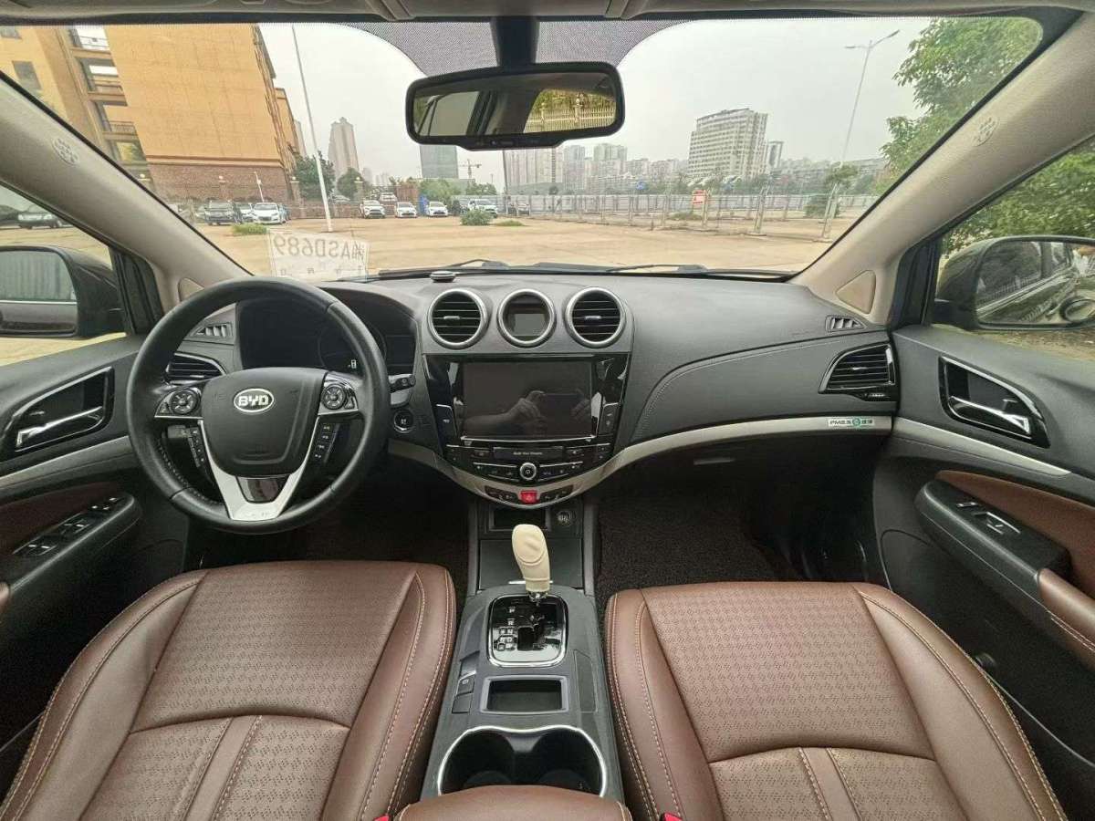 BYD S7 2015 car image #7