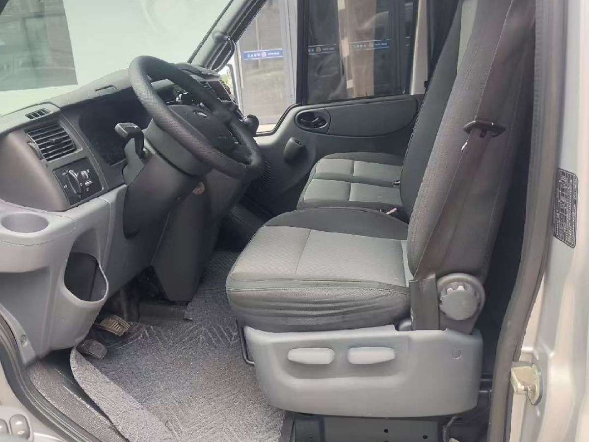 Ford New Transit 2017 car image #7