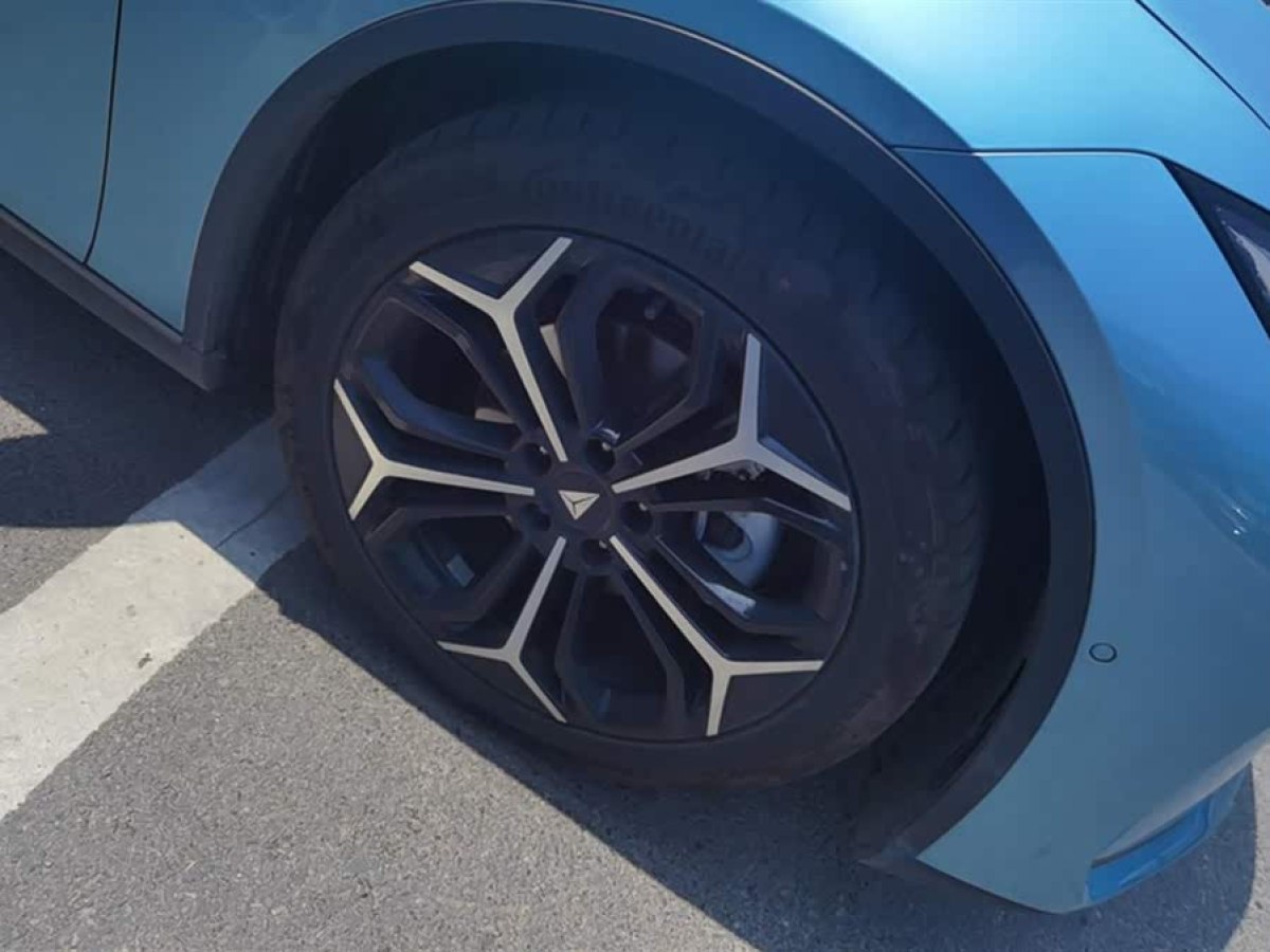 Deepal L07 2024 immagine di auto #7