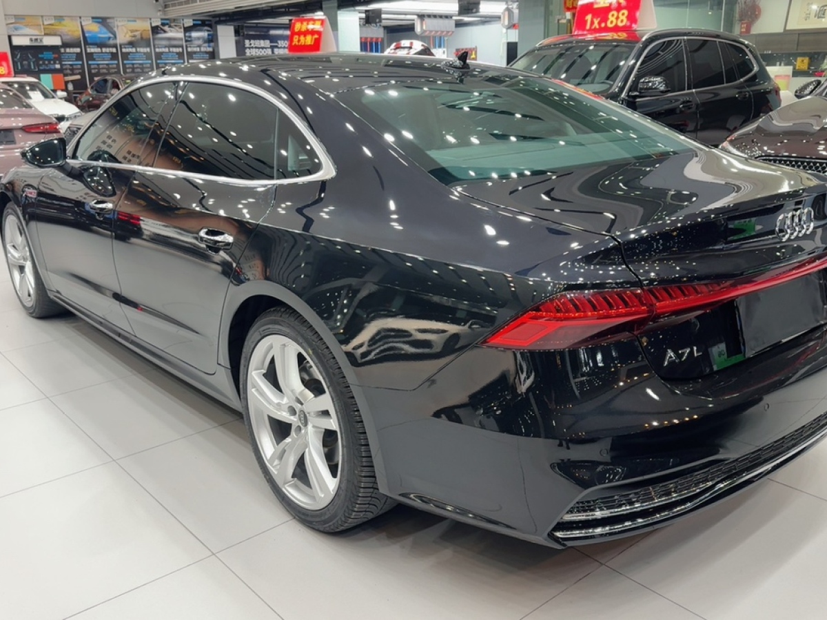 Audi A7L 2023 صورة سيارة #7