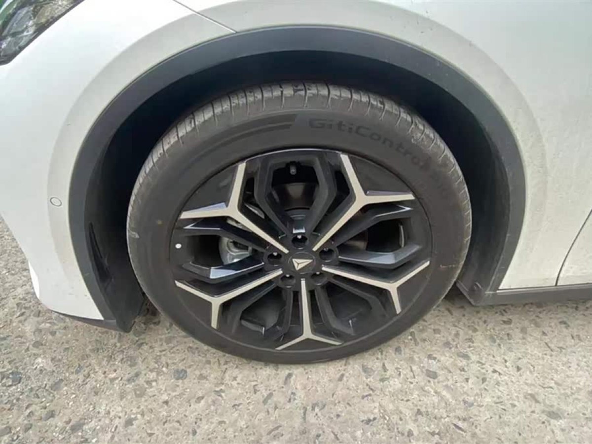 Deepal L07 2025 изображение автомобиля #7