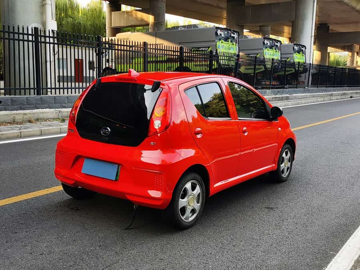 BYD e1 2019 car image #7