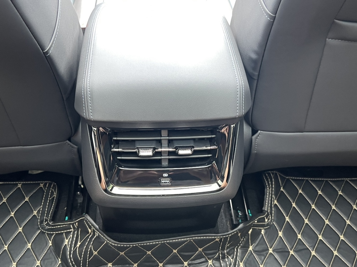 Ford Equator Sport 2023 #7 Ford Equator Sport 2023 car image #7