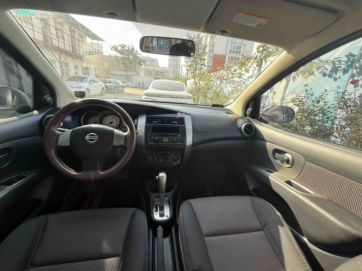 日产 骊威 2010 汽车图片 #7