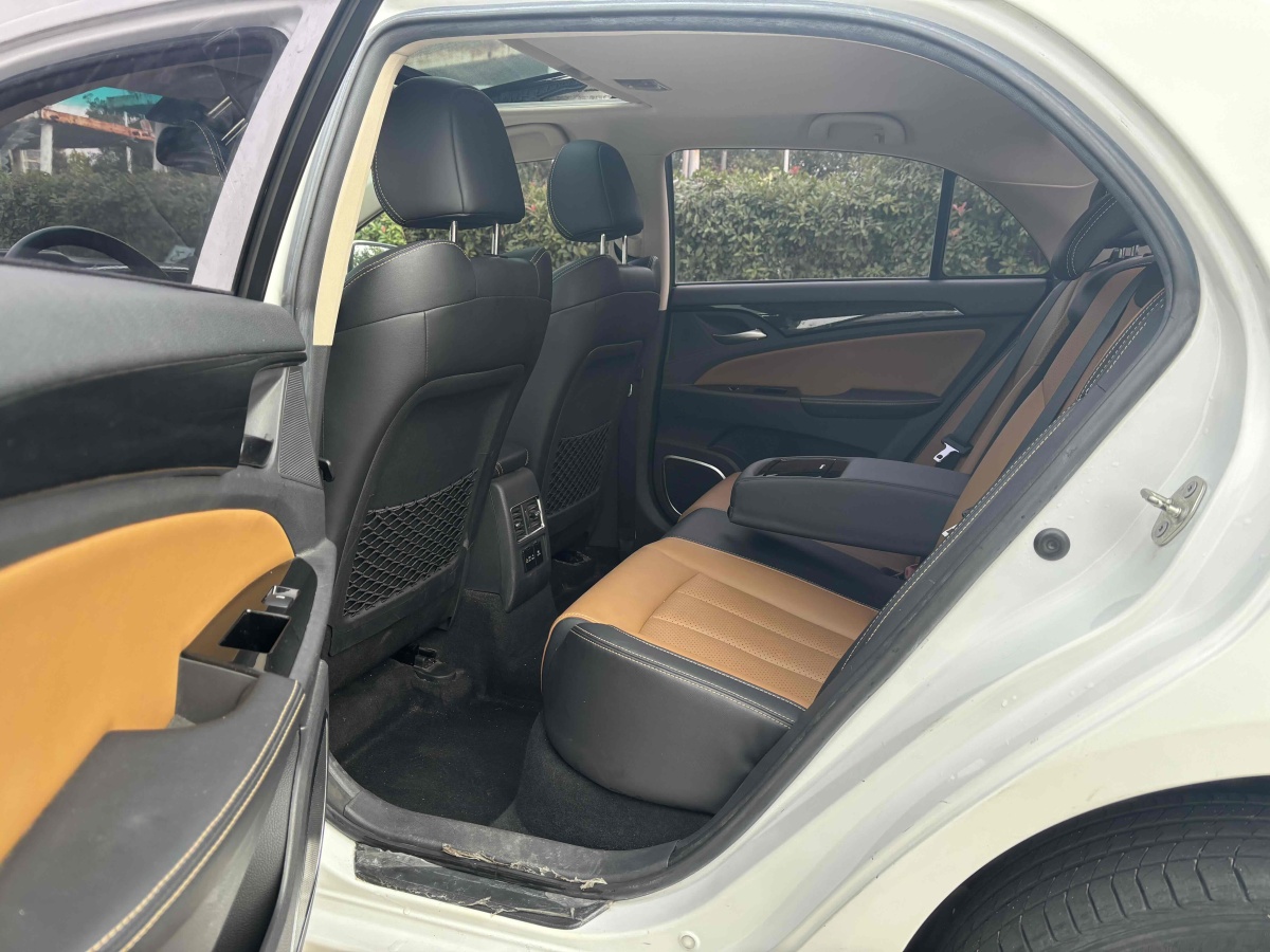 BYD Qin New Energy 2018 #7 BYD Qin New Energy 2018 car image #7