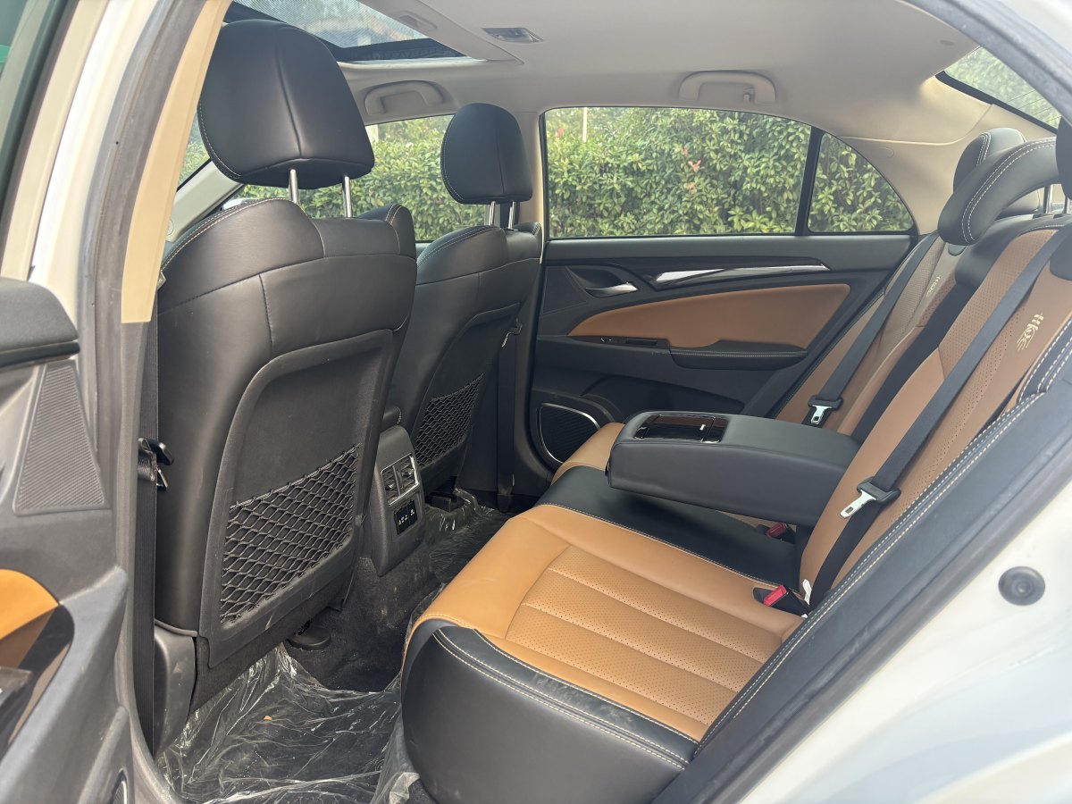 BYD Qin New Energy 2018 #7 BYD Qin New Energy 2018 car image #7