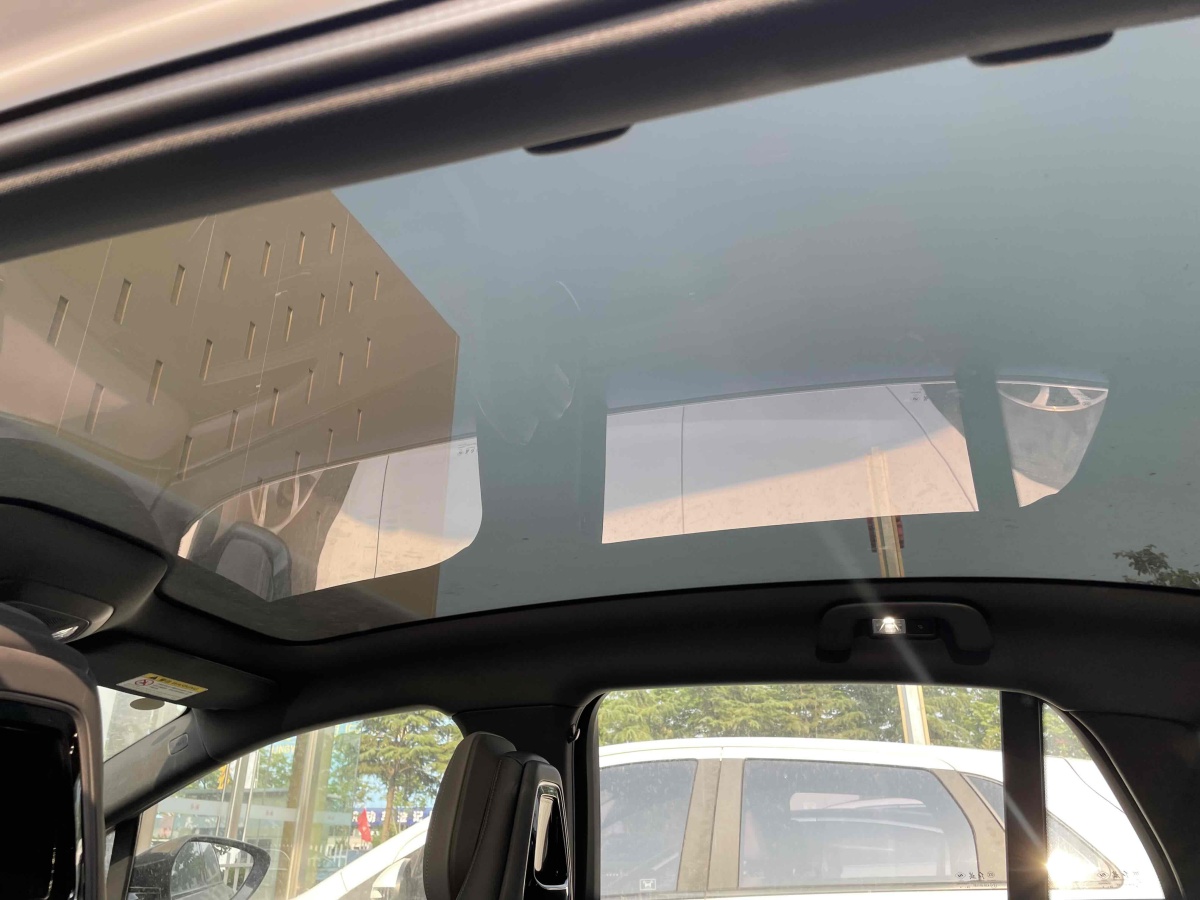 HongQi EH7 2024 #7 HongQi EH7 2024 car image #7