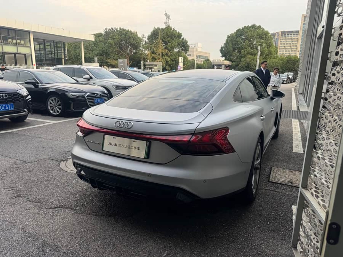 Audi Q5 e-tron 2024 #7 Audi Q5 e-tron 2024 imagem de carro #7