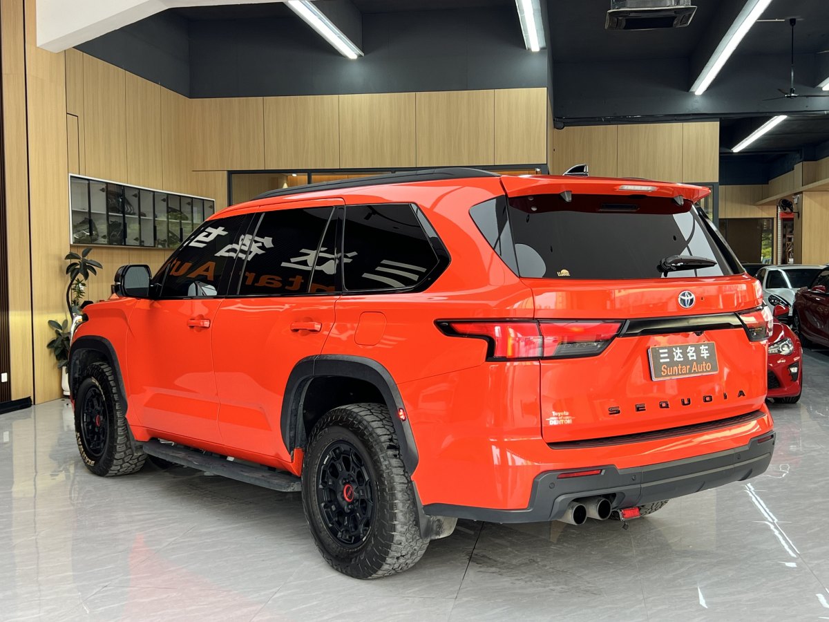 Toyota Sequoia 2024 #7 Toyota Sequoia 2024 imagen de coche #7