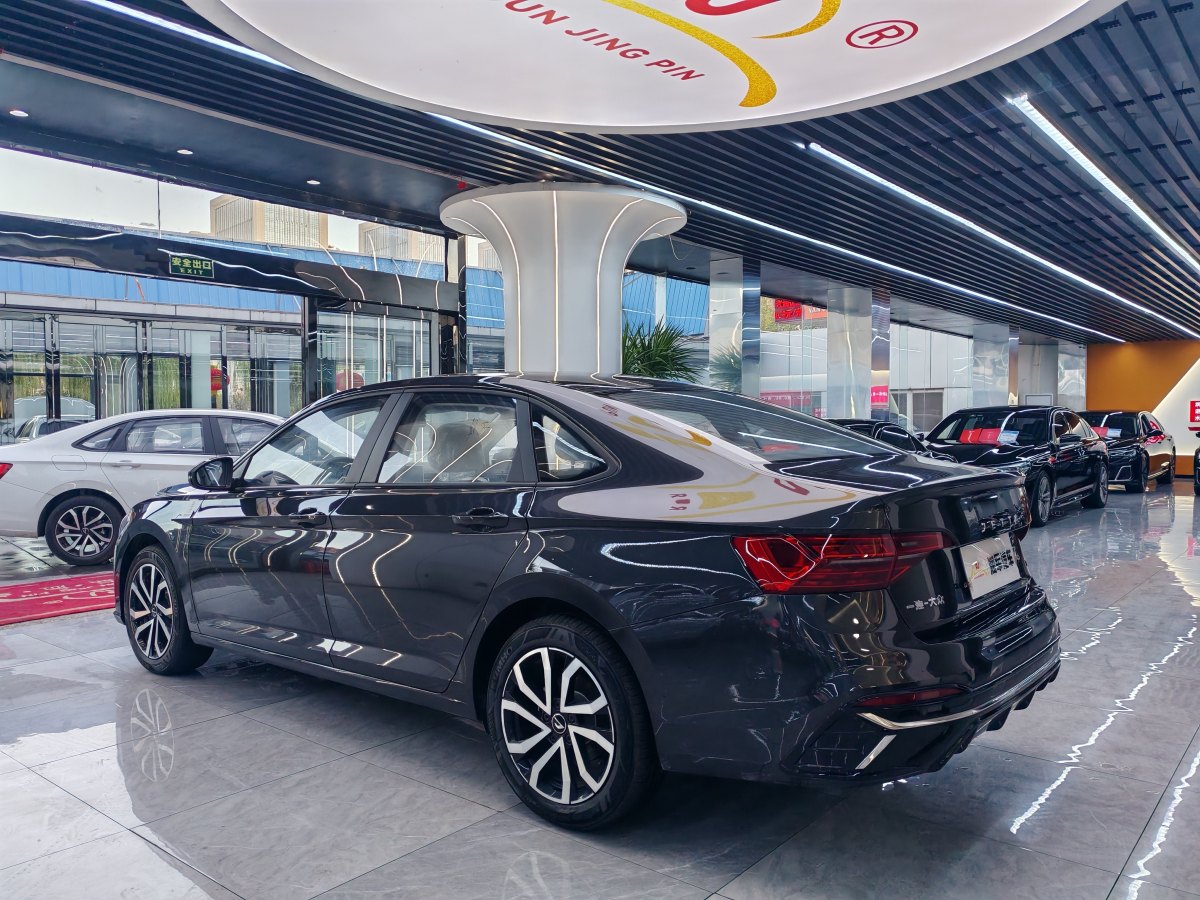 Jetta VA7 2025 car image #7