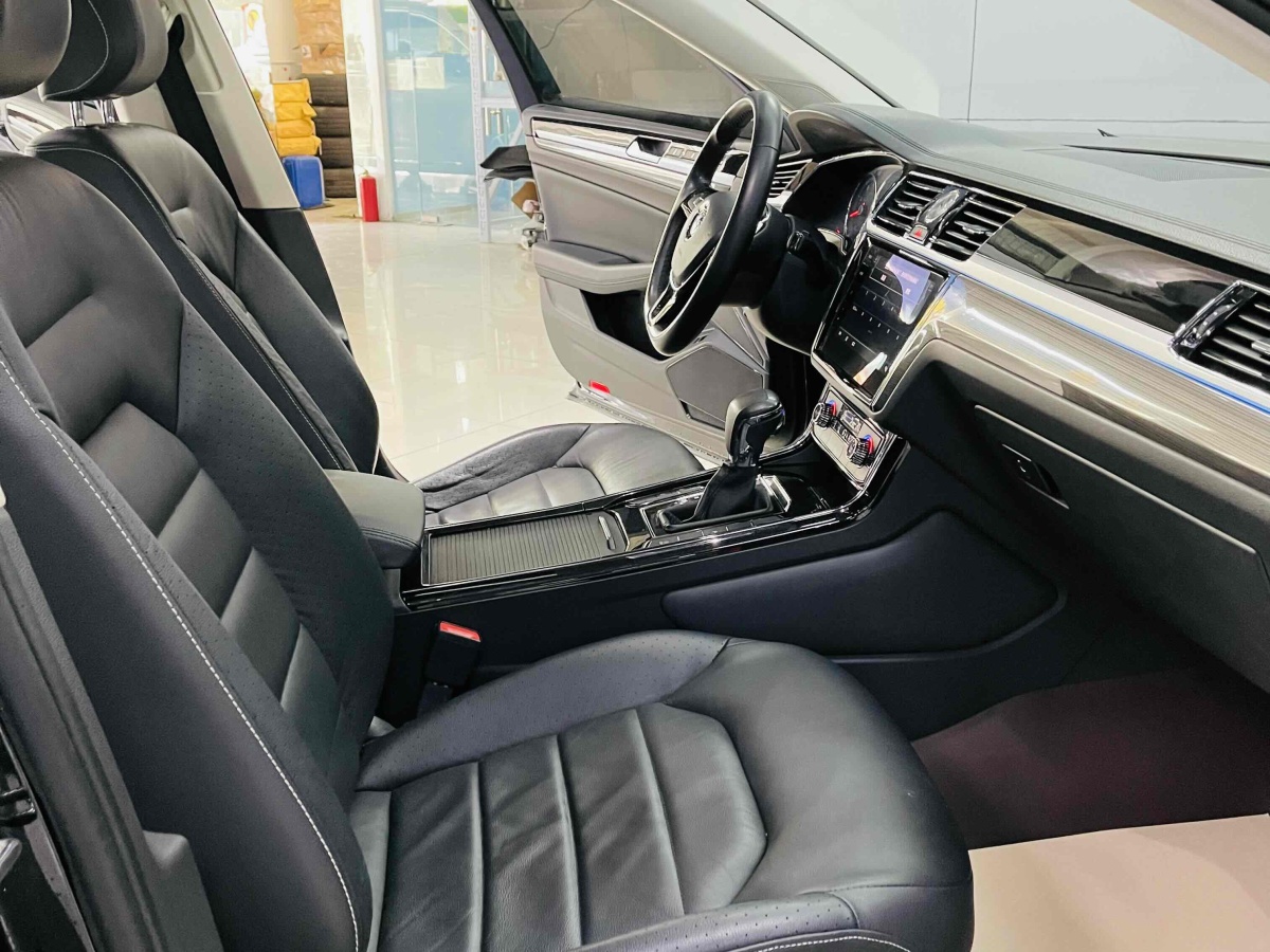 Hyundai Coupe 2019 صورة سيارة #7