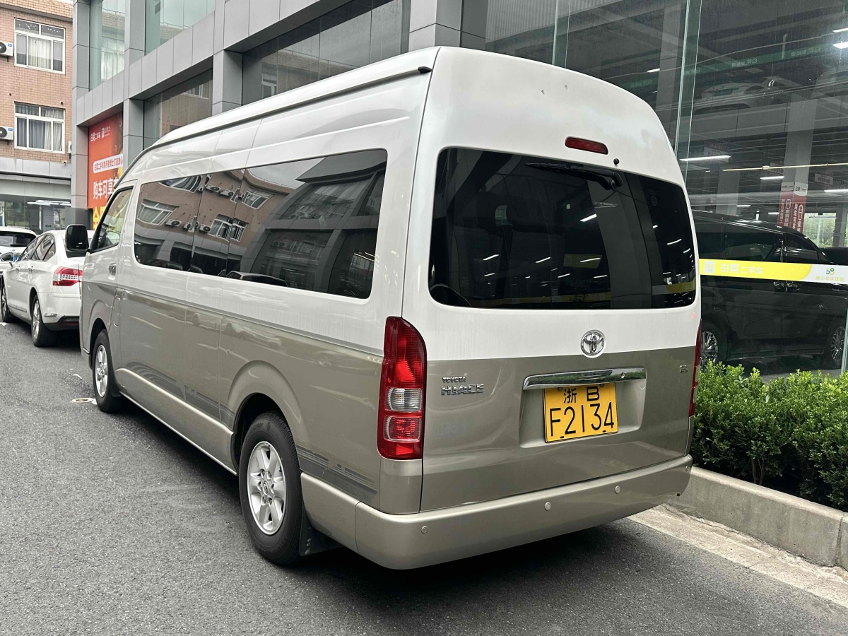 Toyota Hiace 2013 immagine di auto #7