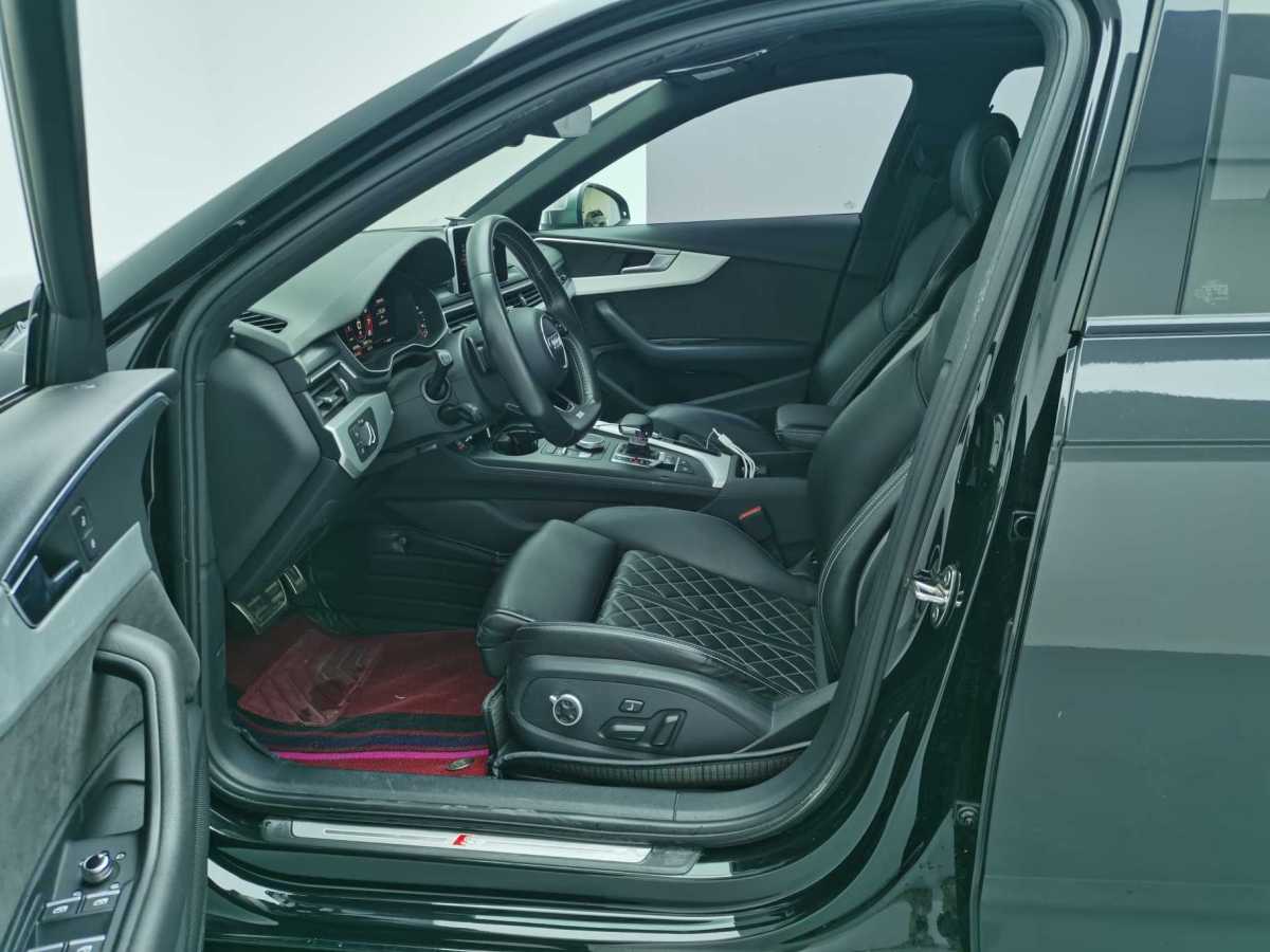 Audi S4 2019 car image #7
