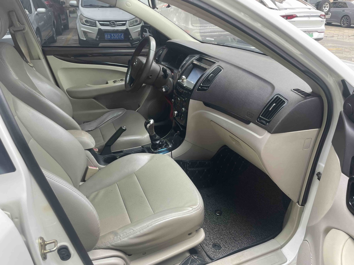 GEELY GC7 2012 immagine di auto #7