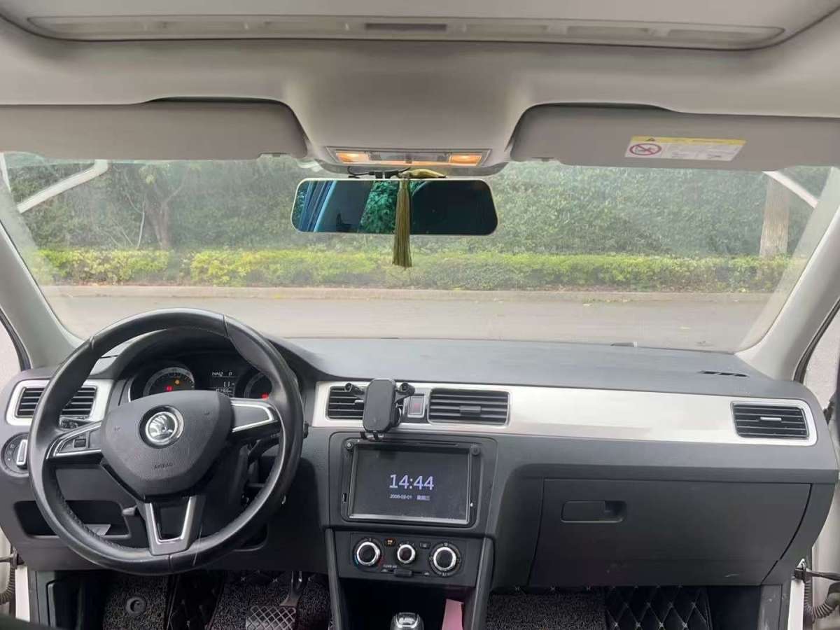 Skoda Rapid Spaceback 2018 immagine di auto #7