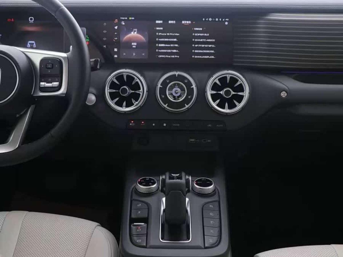 Tank 300 New Energy 2024 #7 Tank 300 New Energy 2024 car image #7