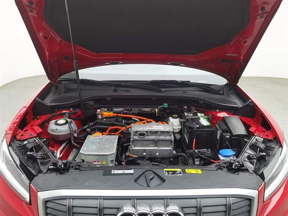 Audi Q2L e-tron 2021 car image #7