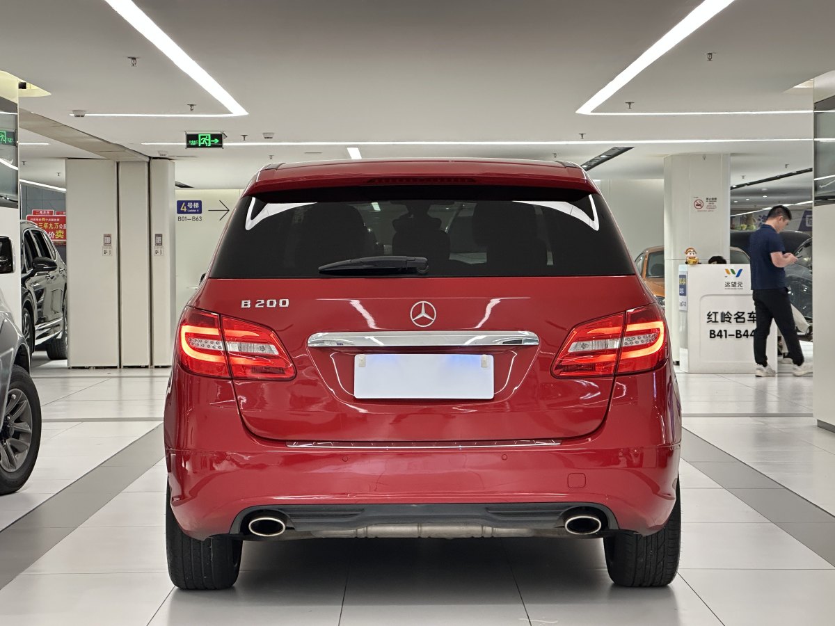 Mercedes-Benz B Class 2012 car image #7