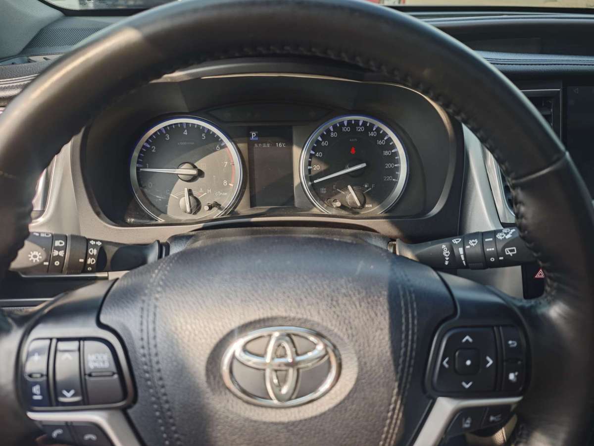 Toyota Highlander (Imported) 2020 immagine di auto #7