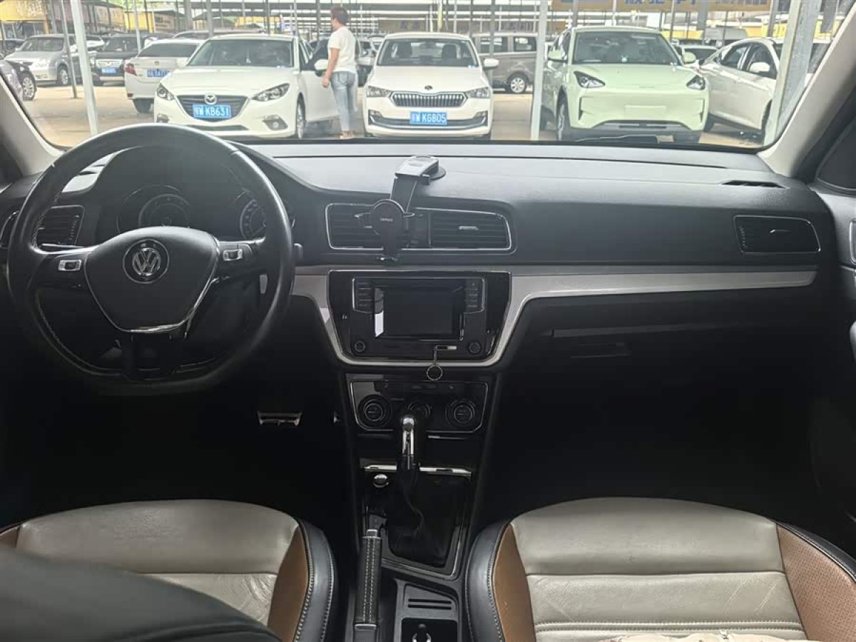 Volkswagen Cross Lavida 2016 immagine di auto #7