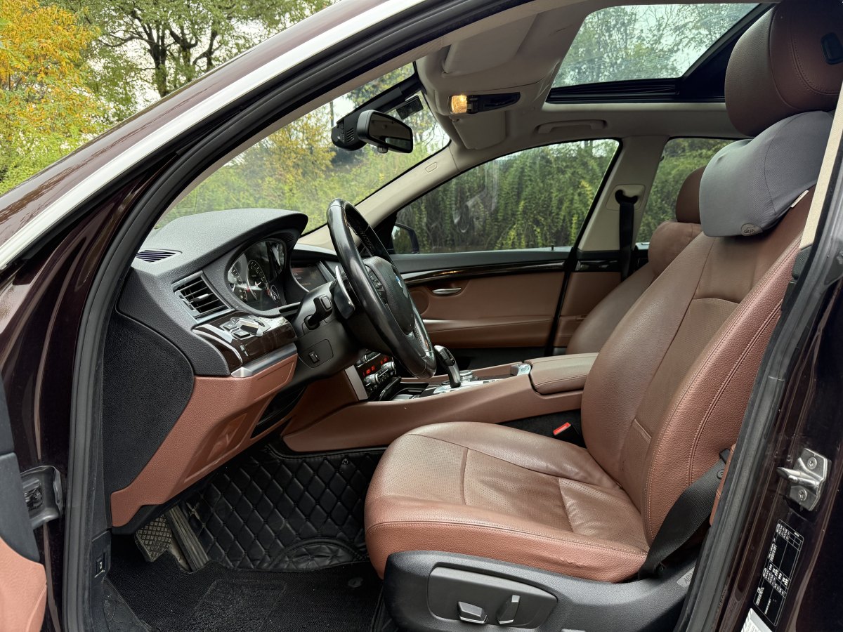 BMW 5 Series GT 2016 immagine di auto #7