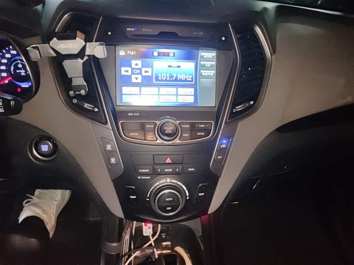 Hyundai Grand Santa Fe 2013 #7 Hyundai Grand Santa Fe 2013 car image #7