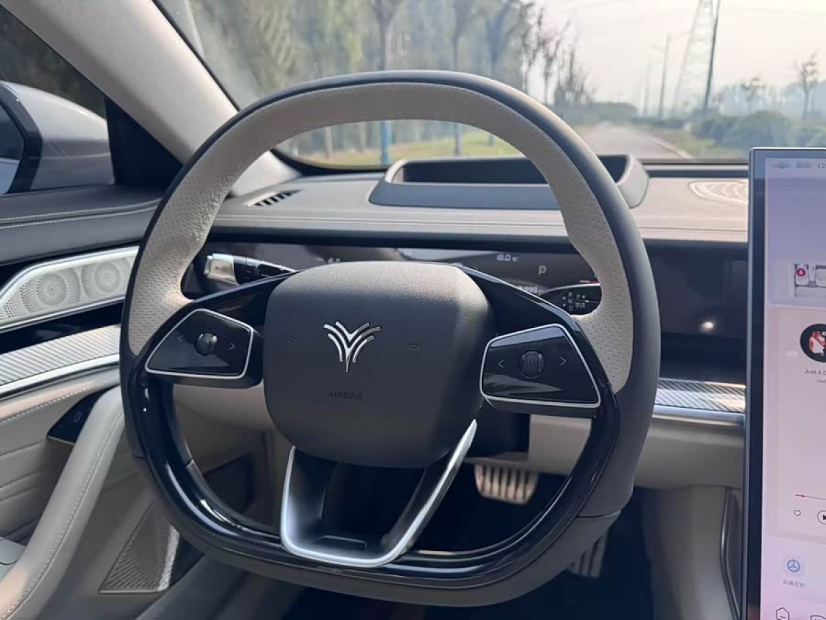 哪吒汽车 哪吒S猎装 2025 汽车图片 #7