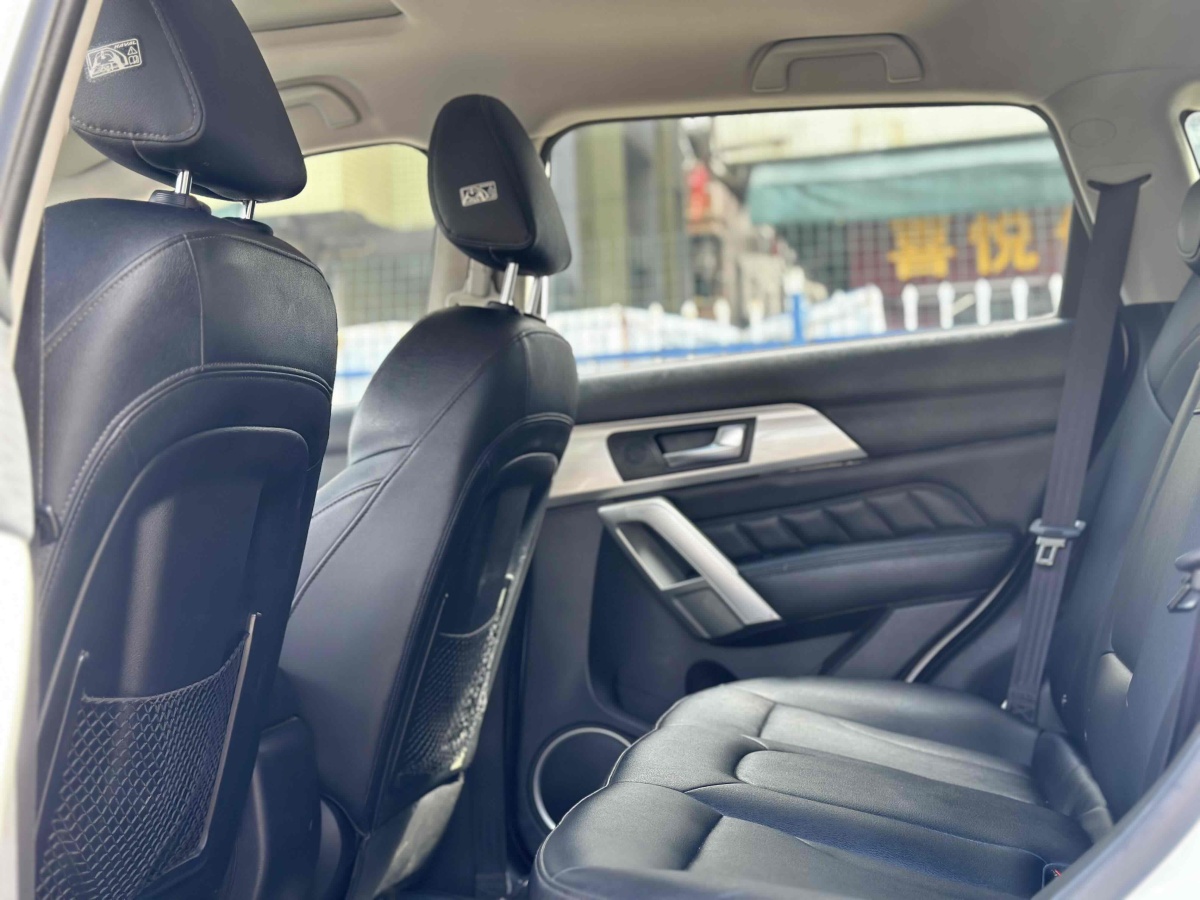 Haval H2 2015 car image #7