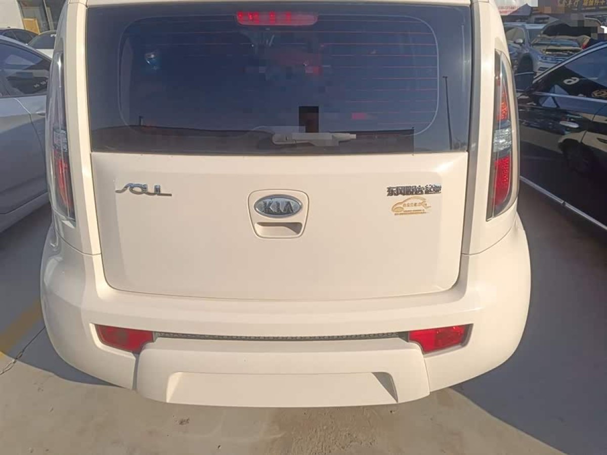 起亚 秀尔 2015 汽车图片 #7