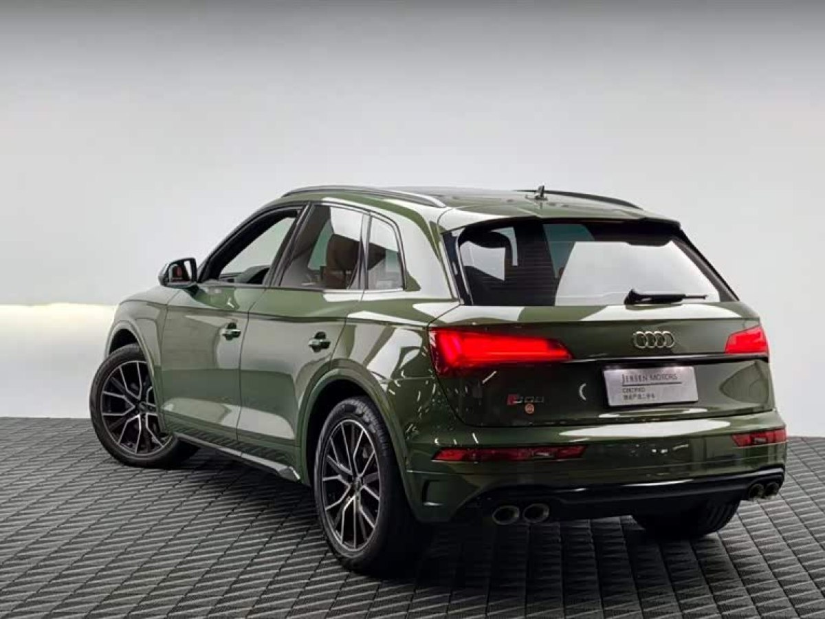 Audi SQ5 2024 #7 Audi SQ5 2024 изображение автомобиля #7