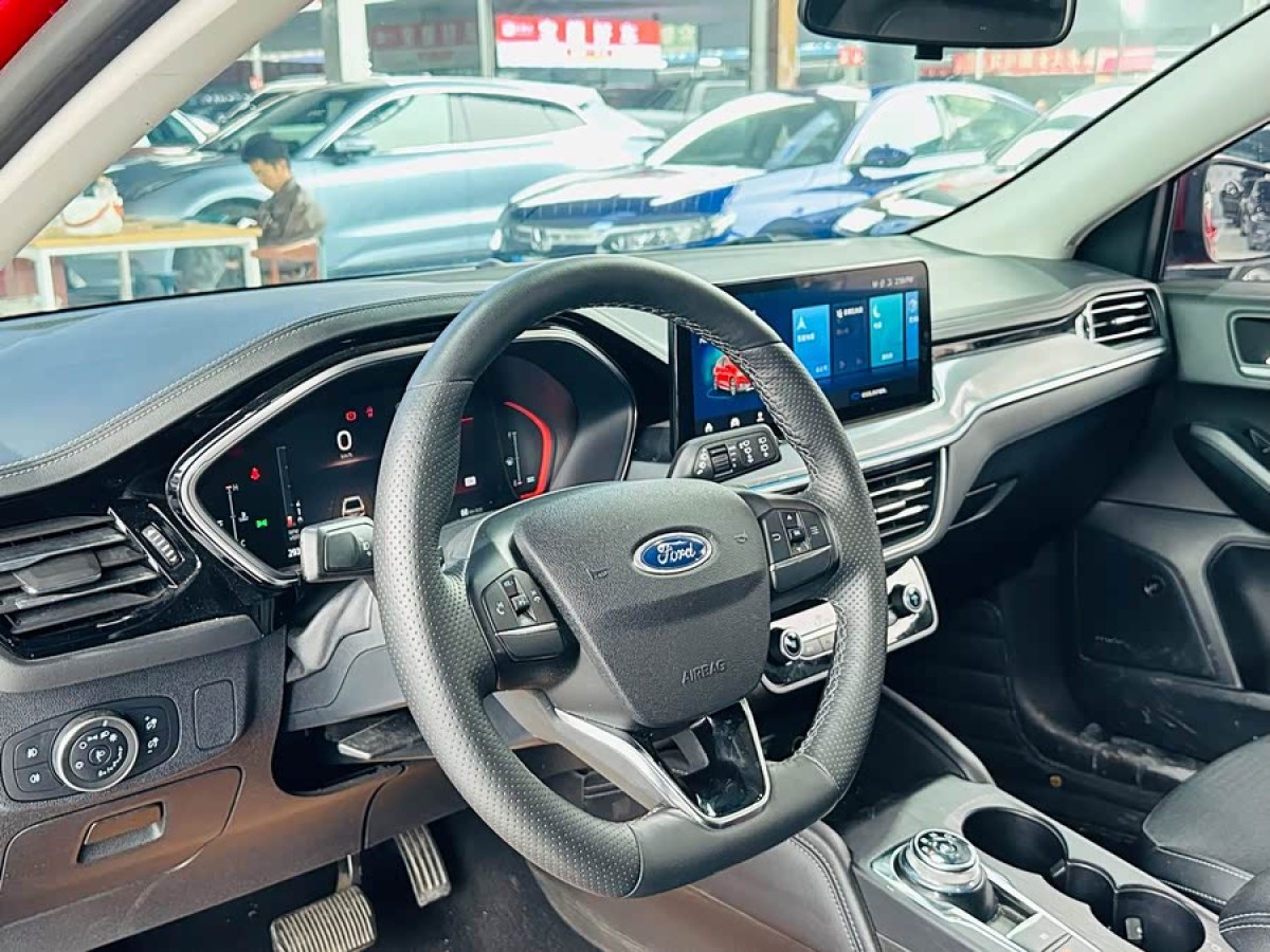 Ford Focus Active 2020 car image #7