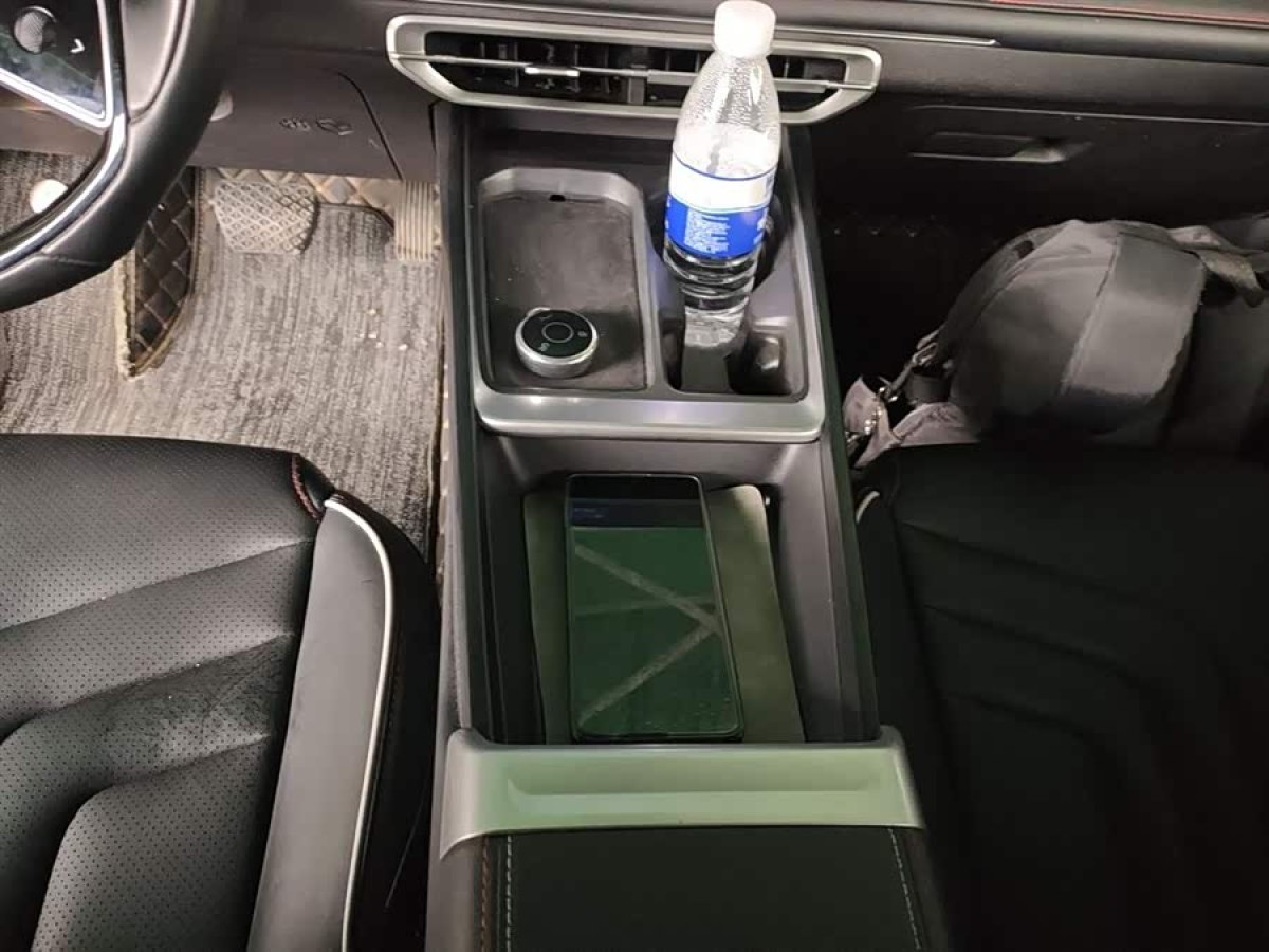 哪吒汽车 哪吒X 2023 #7 哪吒汽车 哪吒X 2023 汽车图片 #7