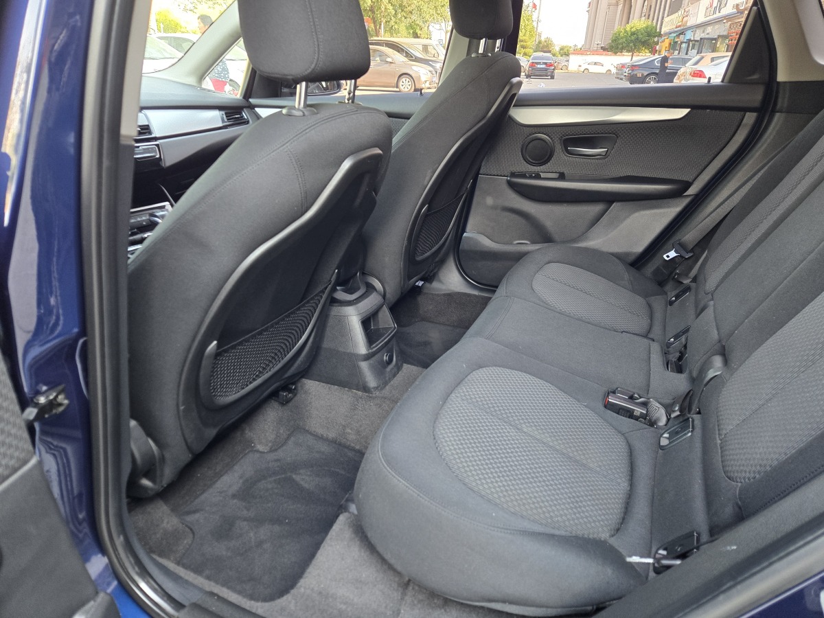 BMW 2 Series Tourer 2017 صورة سيارة #7