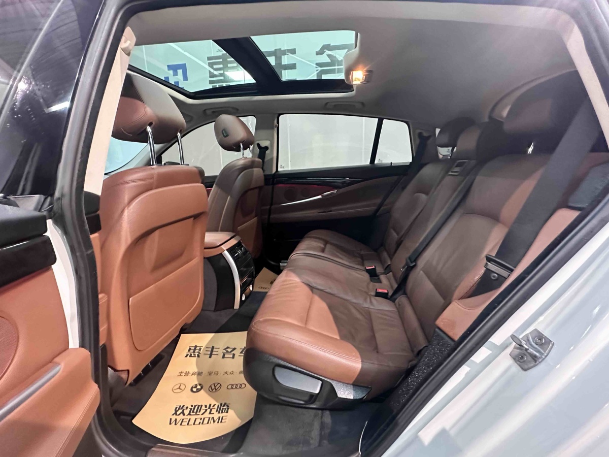 BMW 5 Series GT 2015 immagine di auto #7