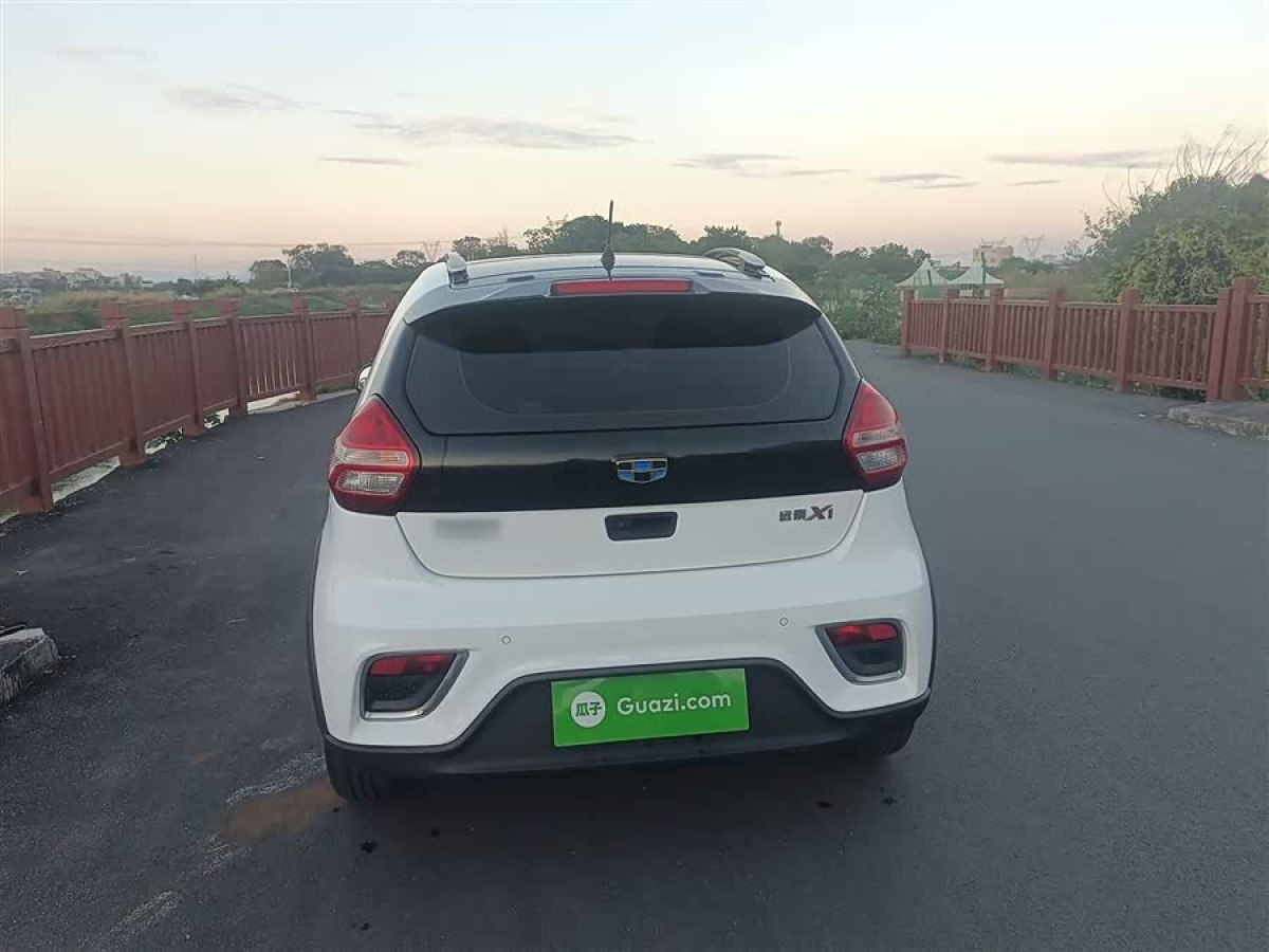 GEELY Vision X1 2018 immagine di auto #7