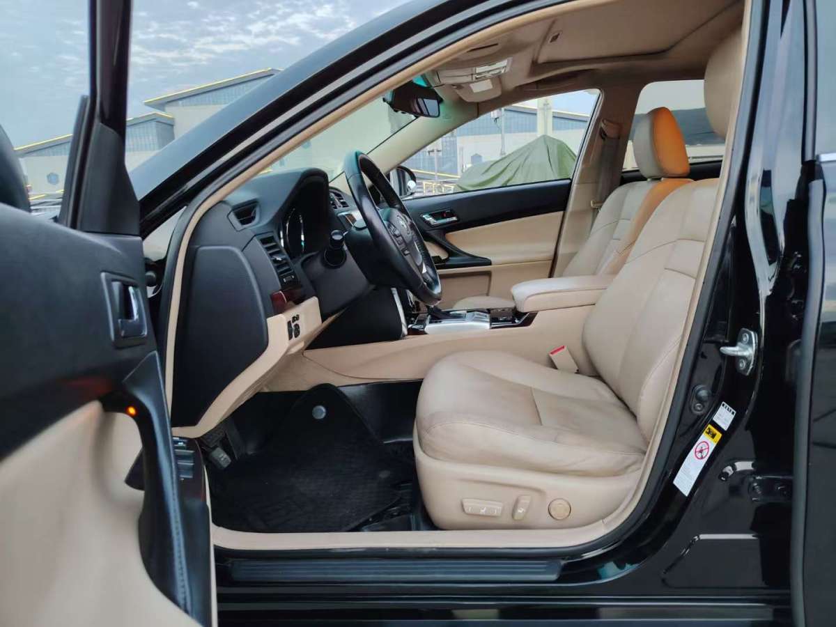 日产 风度 2011 汽车图片 #7