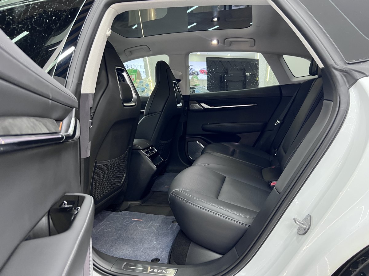 Zeekr 001 FR 2023 صورة سيارة #7